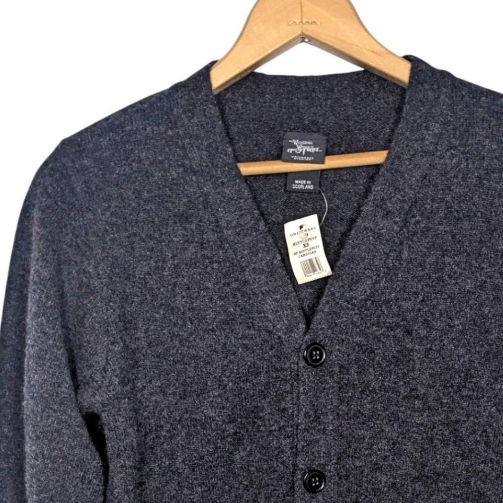 Harry Potter Universal Studios Hufflepuff Wool Cardigan Grey XS NWT - Picture 6 of 6